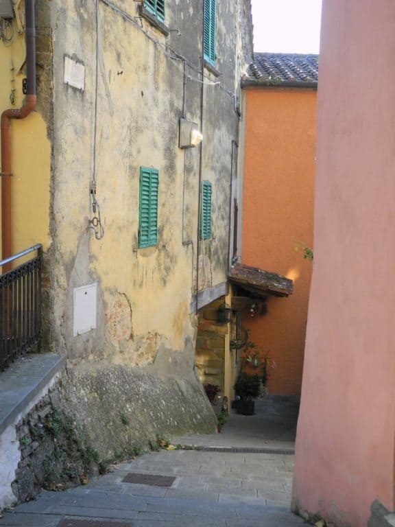 Italy, Monterchi – corner, Nov.2014