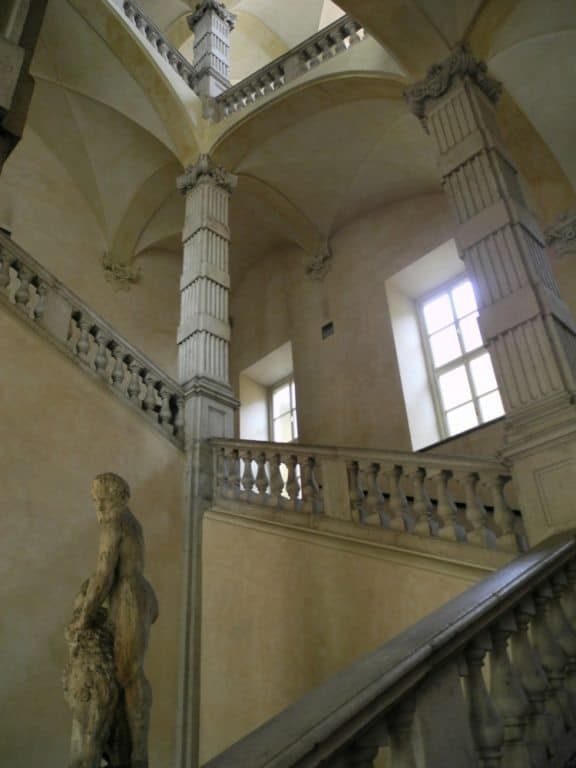 Circle of Readers – statue and staircase, Mar.2016