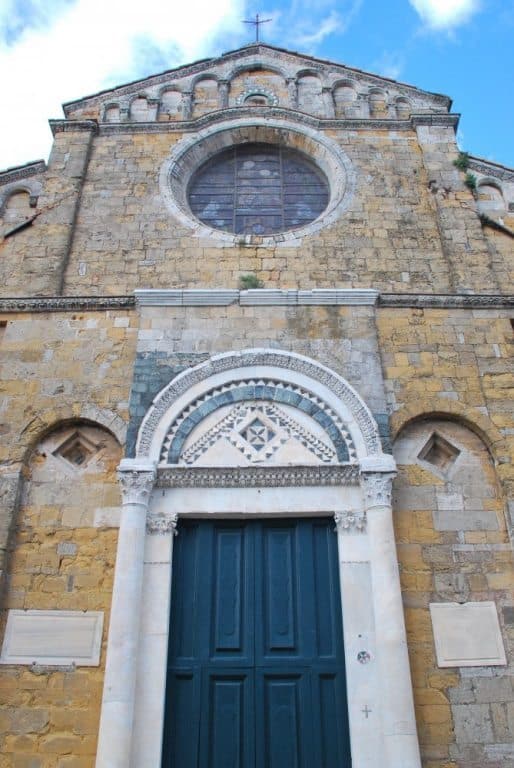 Italia, Volterra – frontone, mag. 2014