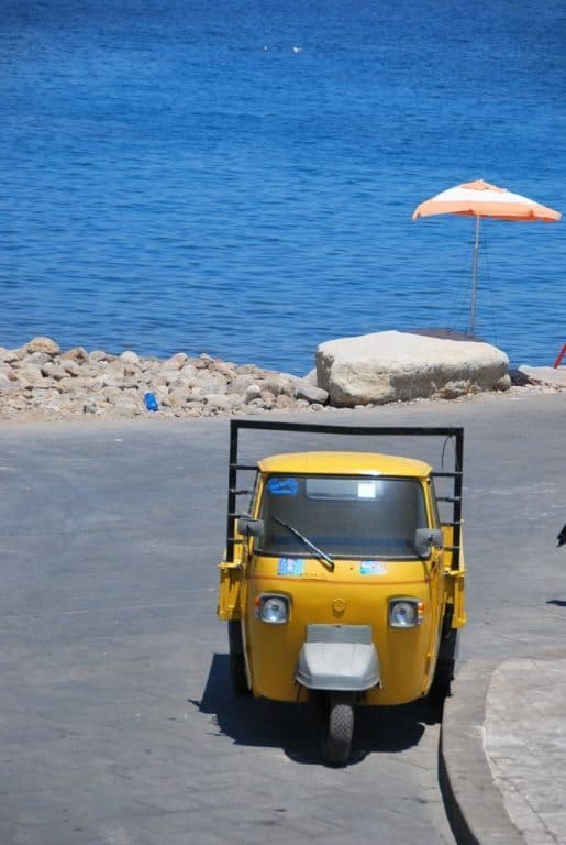 Italia, Sicilia, Isole Eolie, Panarea – APE gialla, giugno 2012