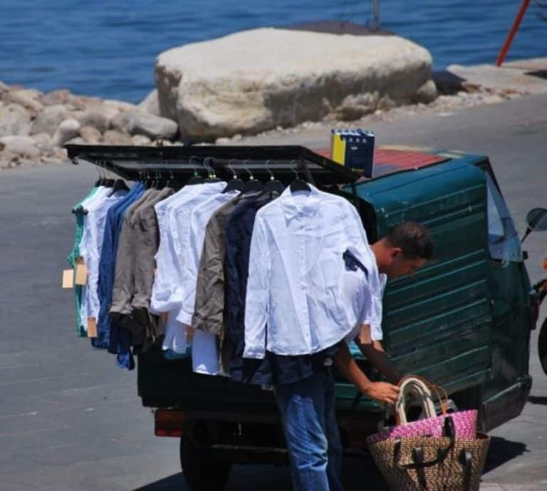 Sicilia, Isole Eolie, Panarea – negozio, 2012