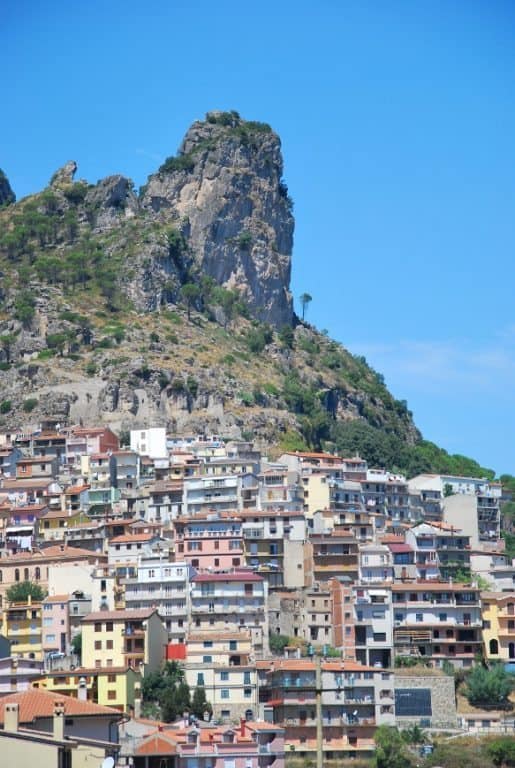 Sulla strada per Ulassai in Sardegna