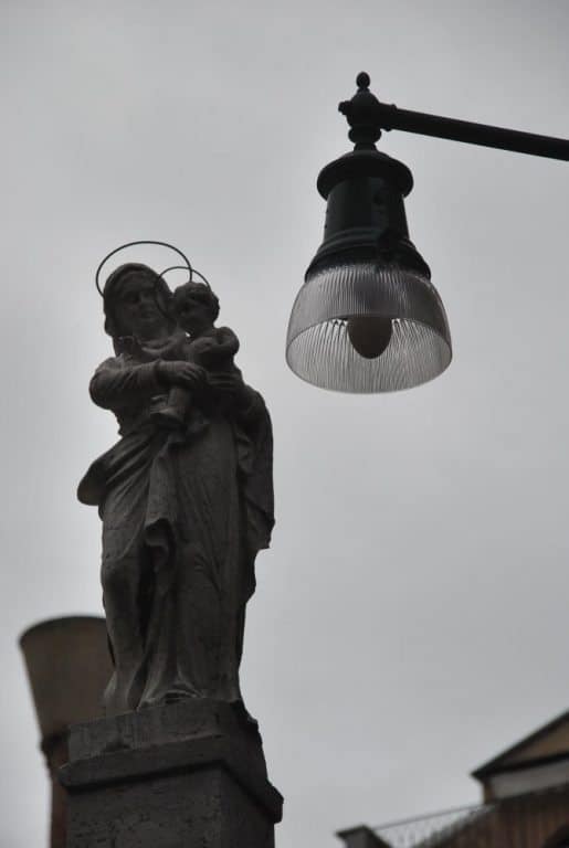 Italy, Venice – statue and lamp, Nov. 2012