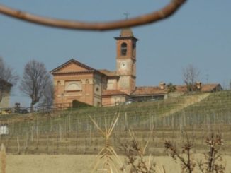 Langhe, church and a branch