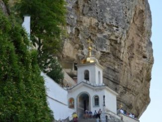 Monastero scavato nella roccia in Ucraina