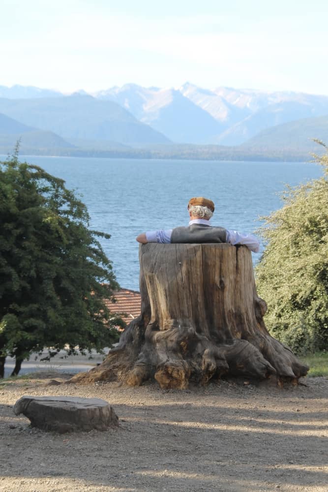 town – bench, Dec.2015 (Bariloche)