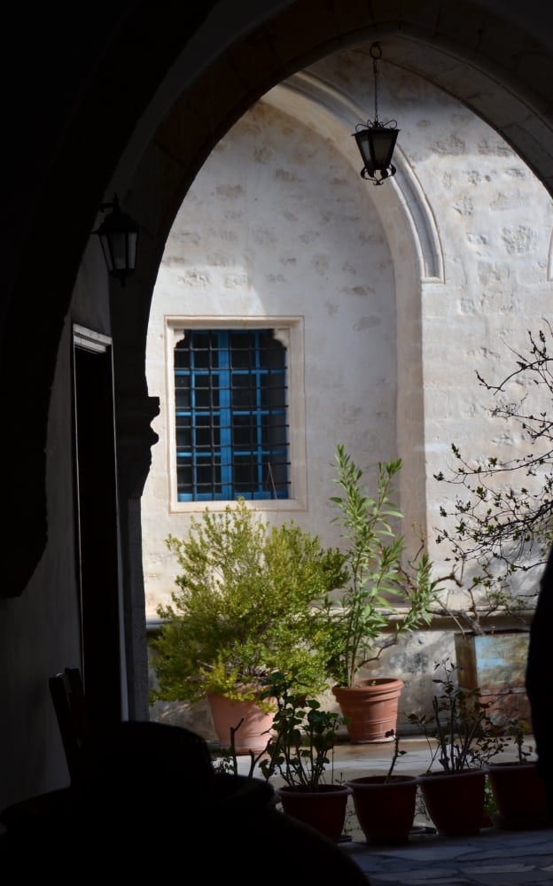 Chrysorrogiatissa – blue window, Mar.2015