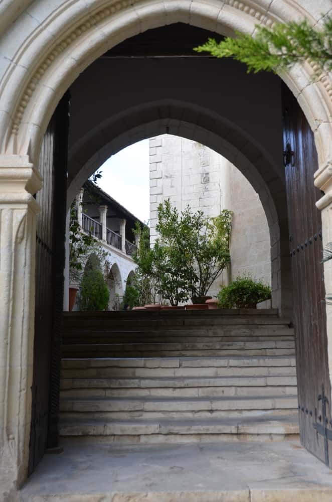 Chrysorrogiatissa – entrance, Mar.2015