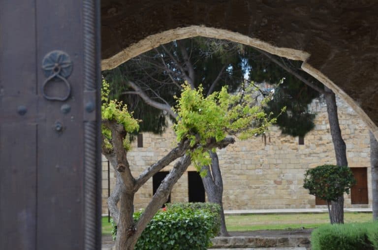 Larnaca – inside the door, Apr.2015