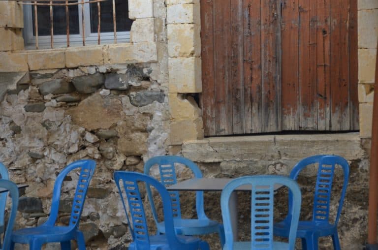 Menoiko – blue chairs, Apr.2015