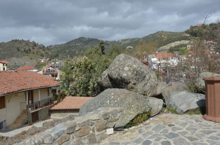 Pueblo llamado «Roca Maligna»