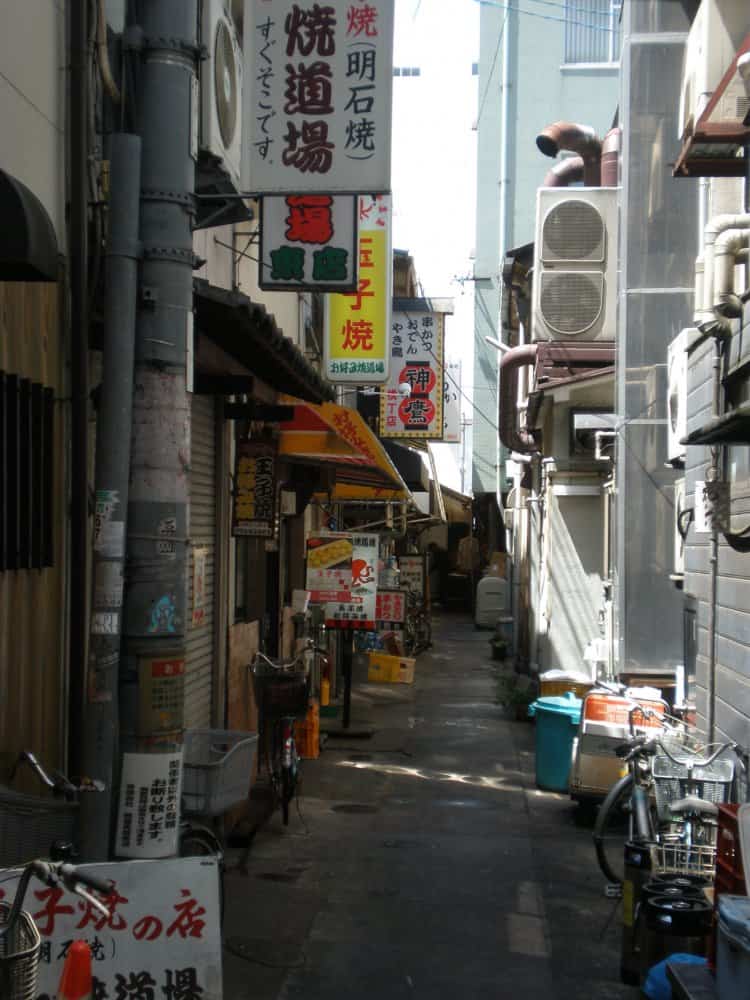 Giappone, Akashi – viuzza, aprile 2013