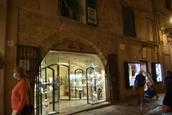 イタリア　サルディニア　アルゲーロ　珊瑚　店