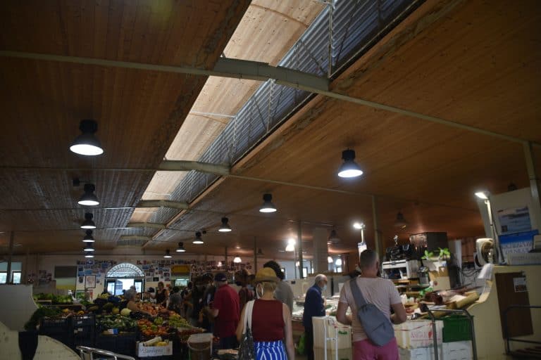 Mercado-Alghero-Cerdeña-Italia