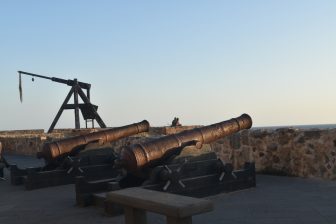 Italy-Sardinia-Alghero-cannons-seaside