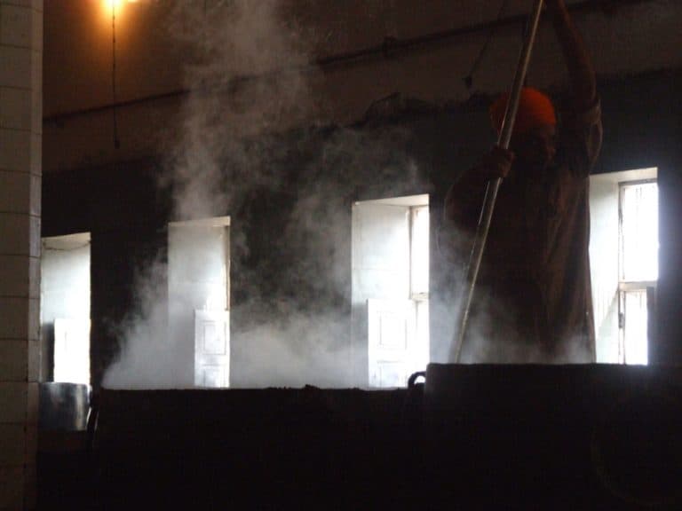 india, Amritsar – steam, Sept.2006 (Amritsar)
