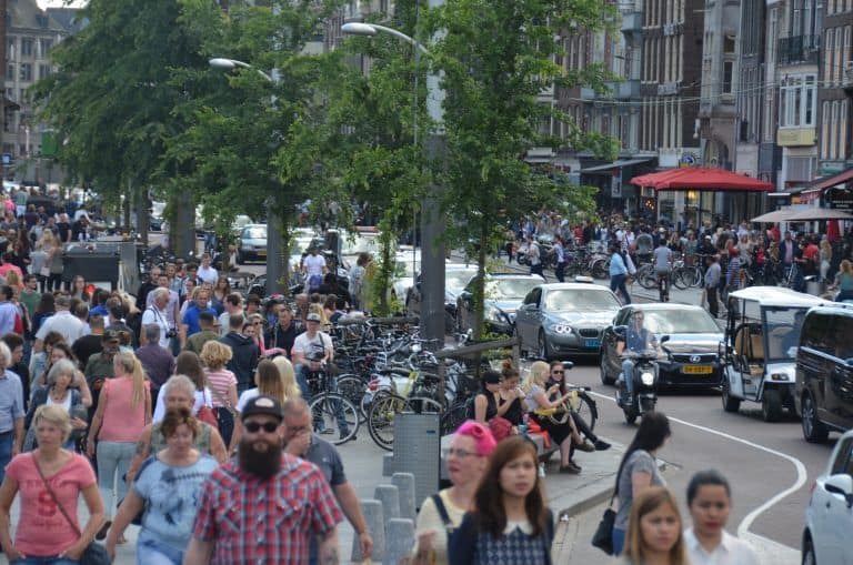 Mentre facevamo foto ad Amsterdam abbiamo mangiato e fatto shopping