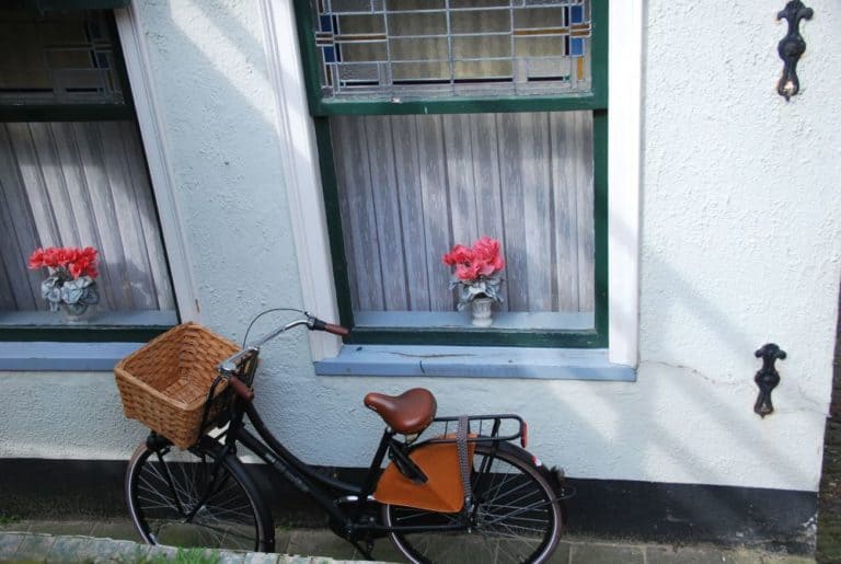 The Netherlands, Amsterdam – looking down, 2011 (Ámsterdam)