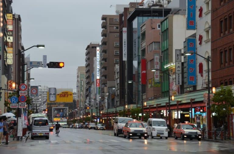 日本、東京－大通り 2014年8月 (東京)