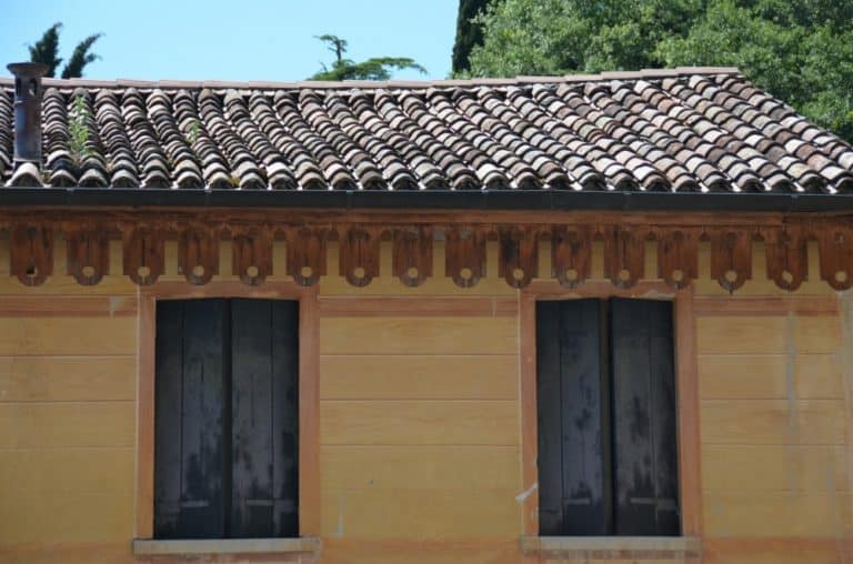 Asolo – pattern on the wall, Jun.2016 (Veneto)
