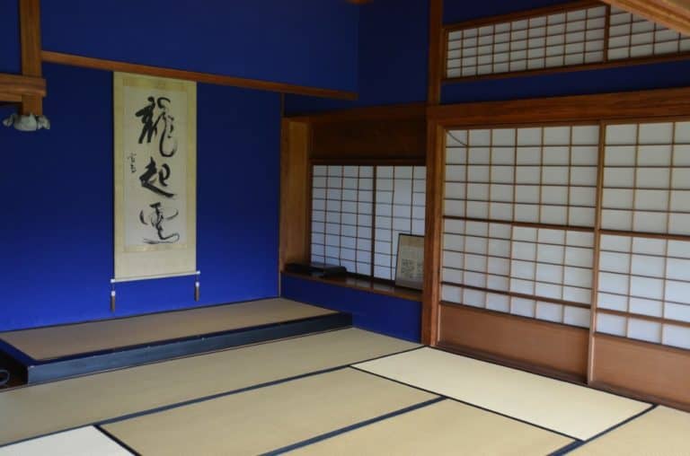 日本、熱海－青い壁 2014年8月 (伊豆)