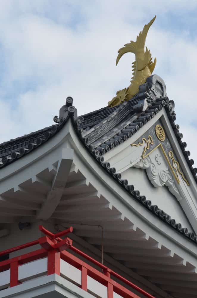 日本、熱海－屋根 2014年8月 (伊豆)