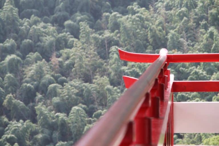日本、熱海－手すり 2014年8月 (伊豆)
