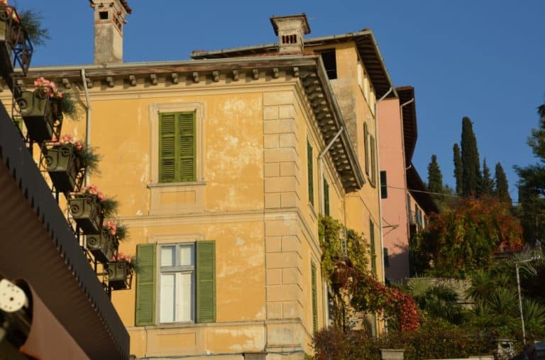 Bellagio – case e cielo blu, Nov.2015 (Lombardia)