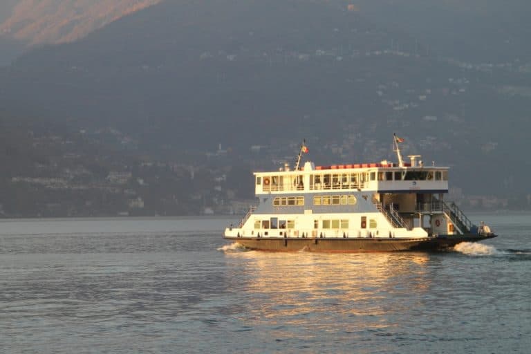 Bellagio – barca, Nov.2015 (Lombardia)