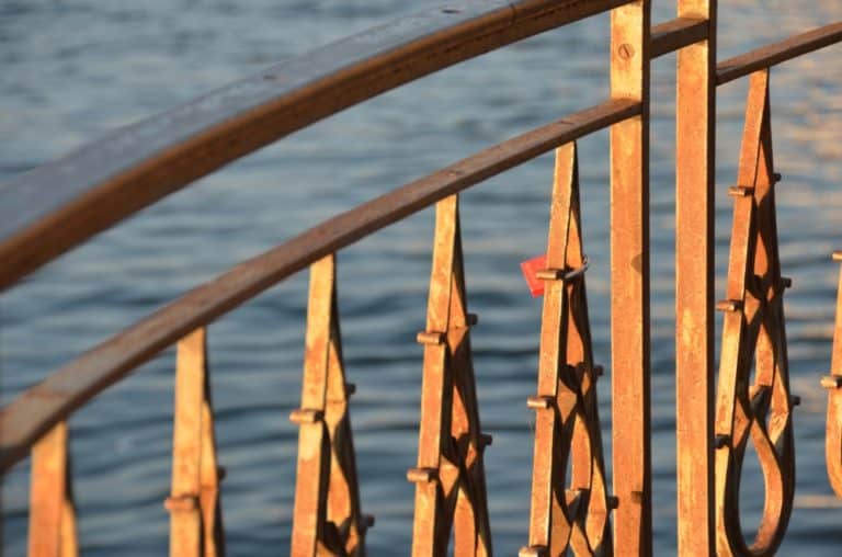 Bellagio – recinzione arruginita, Nov.2015 (Lombardia)
