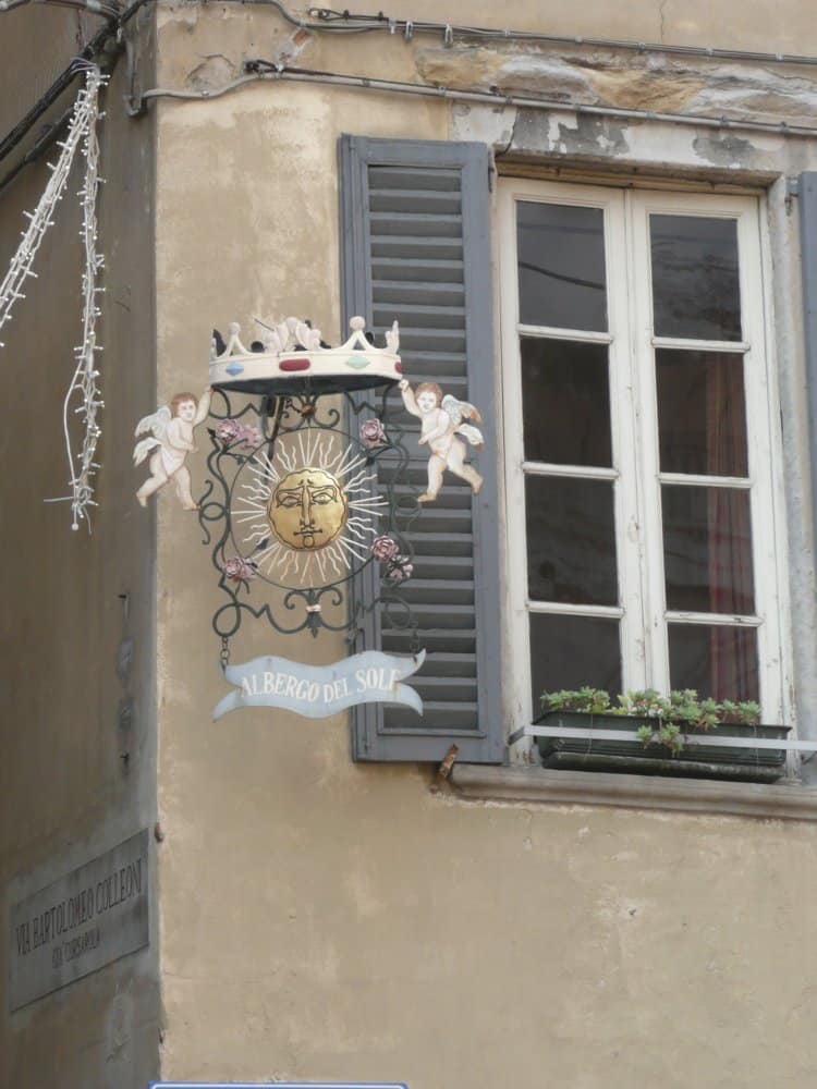 Italia, Bergamo – insegna, 2010 (Lombardia)