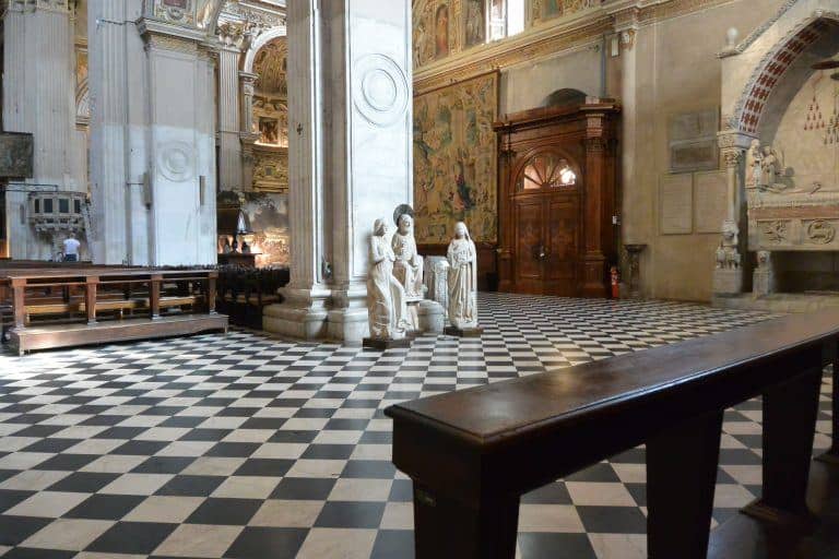 Bergamo, Santa Maria Maggiore – statues, Apr.2018 (Lombardia)