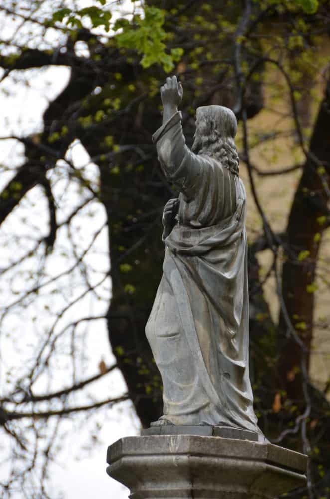 Romania, Biertan – statue, Apr. 2014 (Sighisoara)