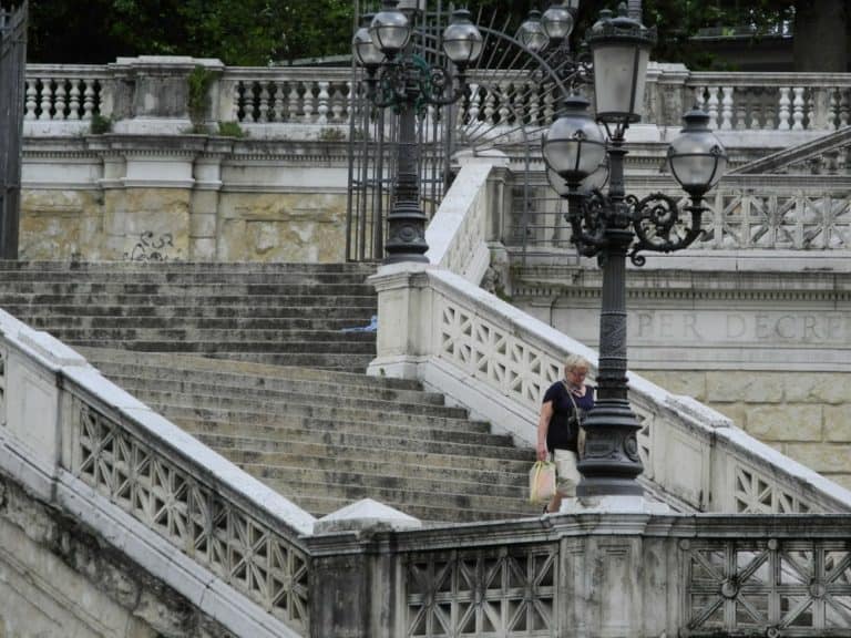 town – stone stairs, June 2015 (Emilia-Romaña)