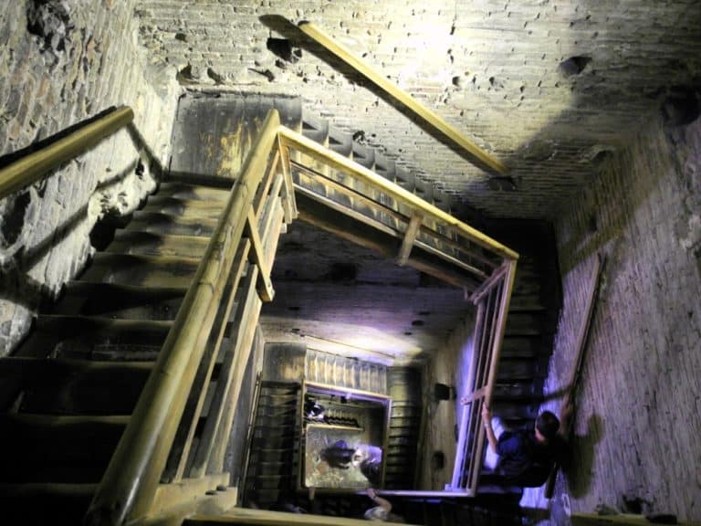 town – staircase, June 2015 (Emilia-Romaña)