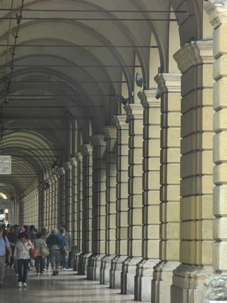 town – portico, June 2015 (Emilia-Romaña)