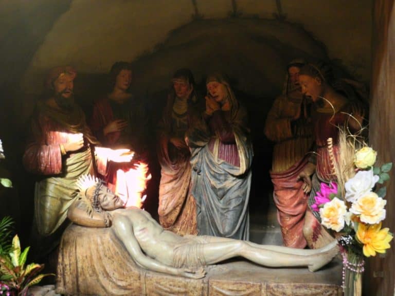 town – sculpture, June 2015 (Emilia-Romaña)