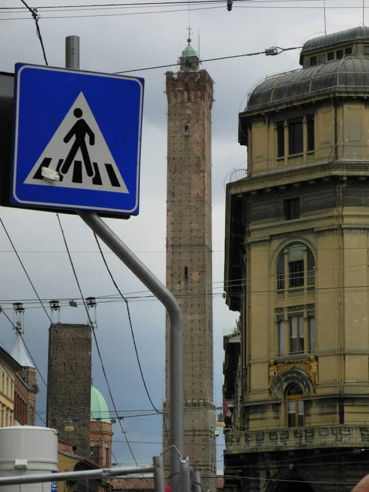 town – road sign, June 2015 (Emilia-Romaña)