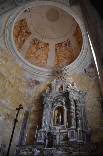 Italy-Sardinia-Chiesa della Beata Vergine del Carmine-altar-cupola 