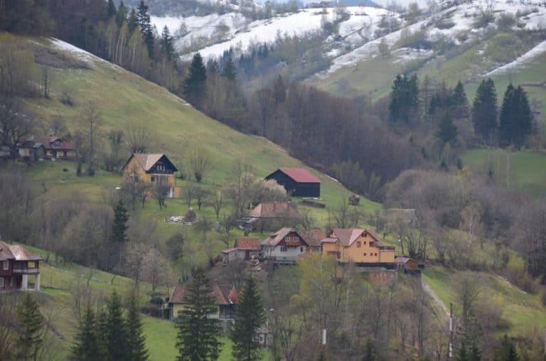 Romania, Bran – panorama freddo, apr. 2014 (Bran)