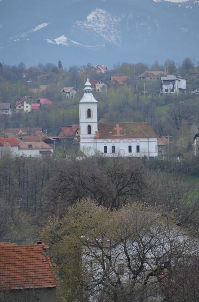 Romania, Bran – chiesa bianca, apr. 2014 (Bran)