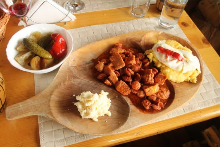 Romania, Bran – pranzo, apr. 2014 (Bran)