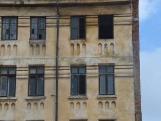 Romania, Bucharest – old inn, Apr. 2014