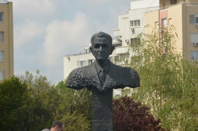 Romania, Bucharest – bust, Apr. 2014 (Bucharest)