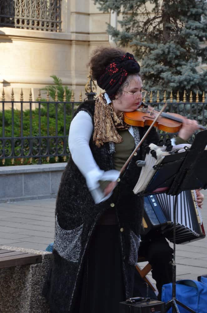 Romania, Bucharest – performer, Apr. 2014 (Bucharest)
