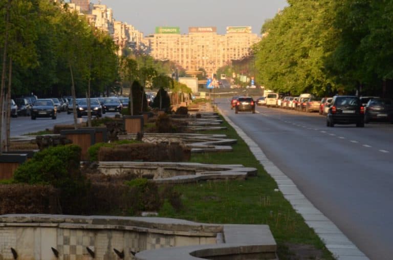 Romania, Bucharest – avenue, Apr. 2014 (Bucharest)
