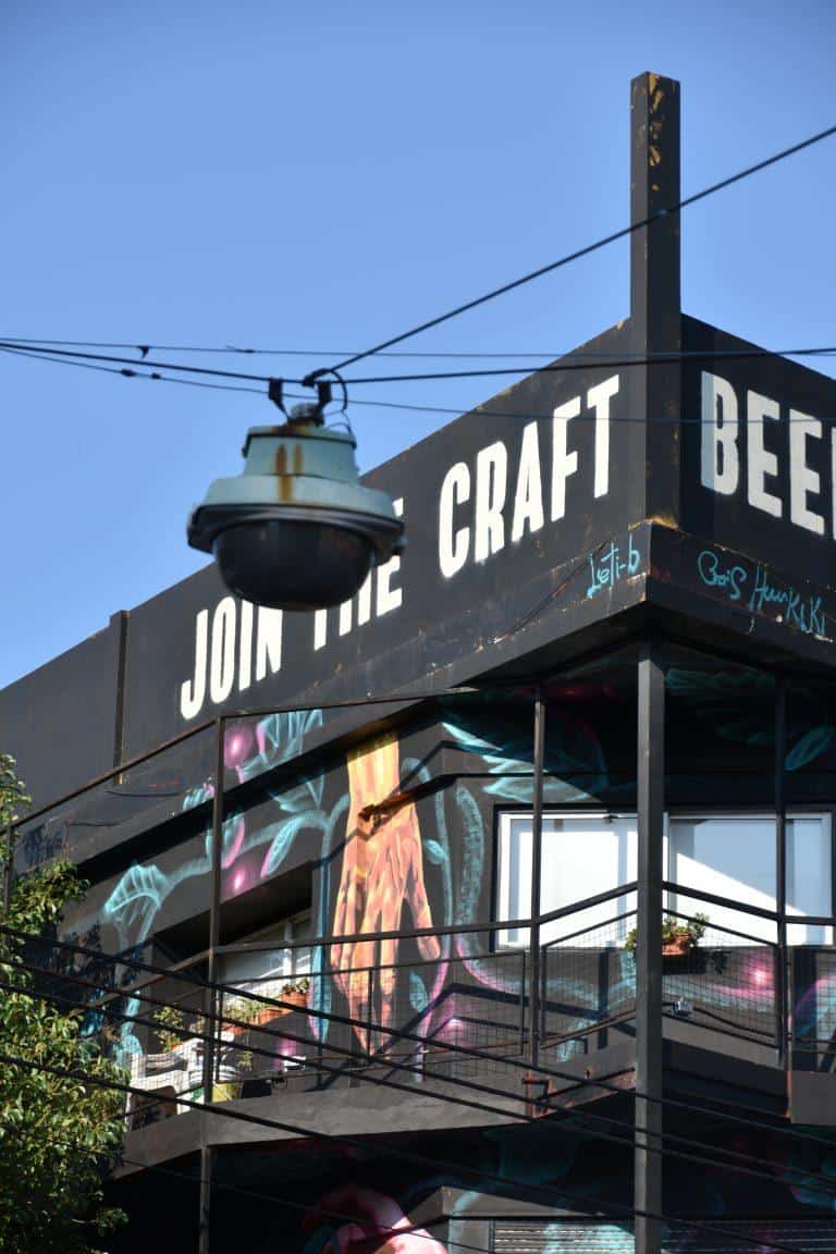 Buenos Aires, Palermo, Graffiti Tour – craft beer bar, Mar. 2018 (Buenos Aires)