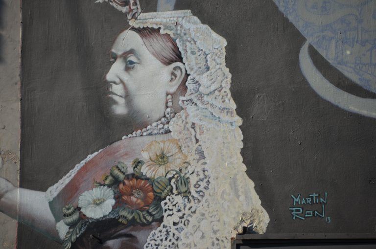 Buenos Aires, Palermo, Graffiti Tour – close up of Queen Victoria, Mar. 2018 (Buenos Aires)