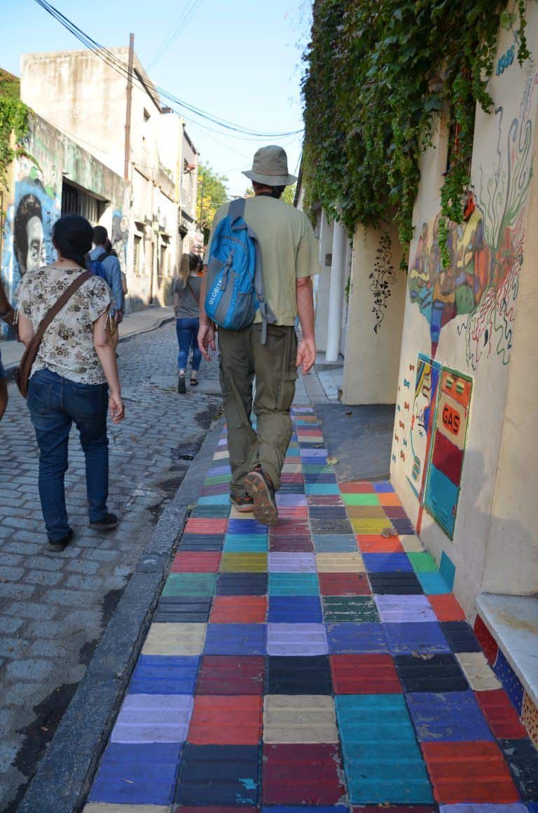 Buenos Aires, Palermo, Graffiti Tour – pavement, Mar. 2018 (Buenos Aires)