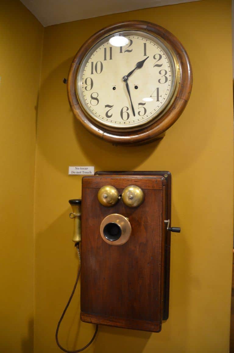 telefono-orologio-palazzo-barolo-buenos-aires